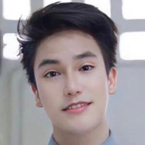 Suphan Modchatturat Headshot 3 of 7