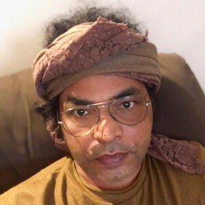 Suresh Peters Headshot 5 of 5