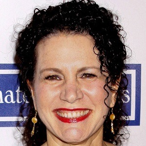 Susie Essman Headshot 4 of 5