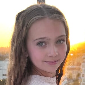 Sutton Ranae Headshot 4 of 6