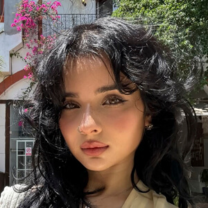 Suvi Sharma Headshot 6 of 7
