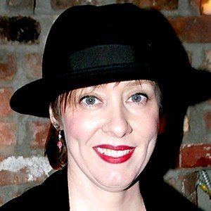 Suzanne Vega - Bio, Family, Trivia | Famous Birthdays