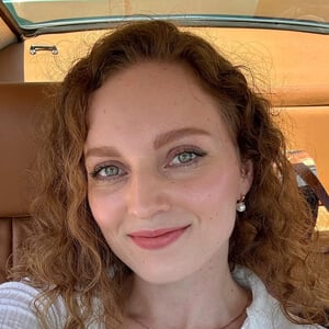 Svetlana Pustova Headshot 9 of 9