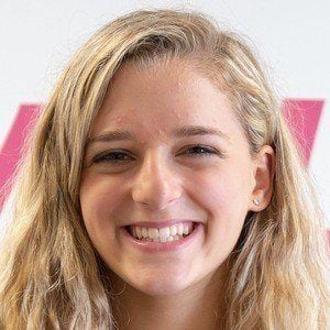 Sydney Herz Headshot 10 of 10