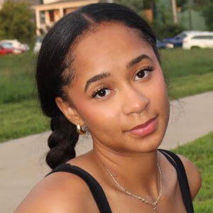 Sydney Fields Headshot 3 of 5