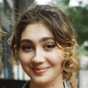 Sylvia Hartman at age 18