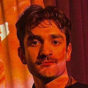 tahalikesyou Headshot 3 of 6