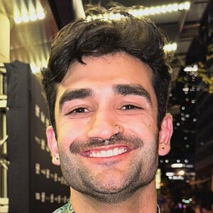 tahalikesyou Headshot 5 of 6