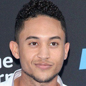 Tahj Mowry Headshot 9 of 10