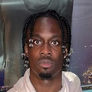 Taiwo T Mosaku Headshot 3 of 8