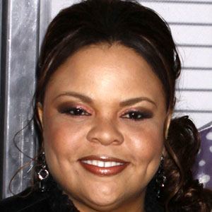 Tamela Mann Headshot 4 of 5