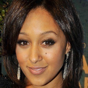 Tamera Mowry at age 32