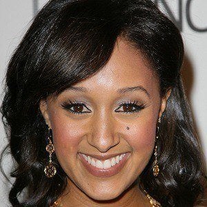 Tamera Mowry Headshot