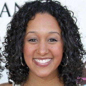 Tamera Mowry Headshot 9 of 10