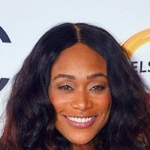 Tami Roman Headshot 10 of 10