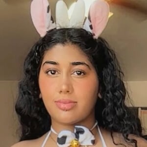 Tanvi Khaleel Headshot 3 of 6