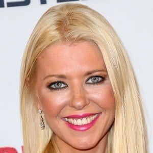 Tara Reid Headshot 9 of 10