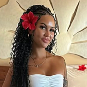 Tash Tuariki Headshot 5 of 6