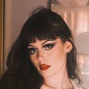 Tatiana Rose Headshot 6 of 8