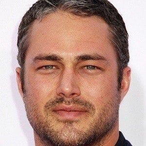 Taylor Kinney at age 32