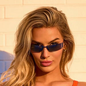 Taylor Laffey Headshot 2 of 5