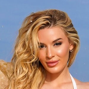 Taylor Laffey Headshot 3 of 5