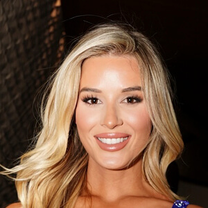 Taylor Laffey Headshot 5 of 5