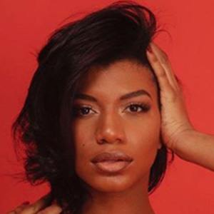 Taylor Rooks Headshot 3 of 10