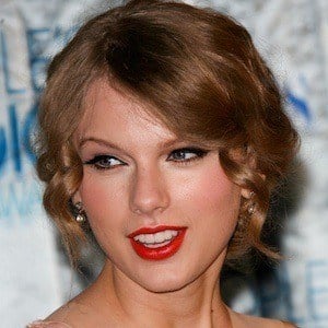 Taylor Swift at age 21