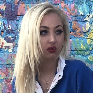 Taylor Scott - Age, Family, Bio | Famous Birthdays