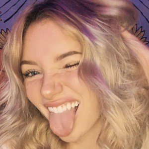 Taylorllynne Headshot 2 of 10