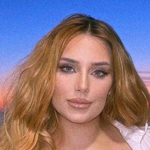 Tea Trifoni Headshot 7 of 11