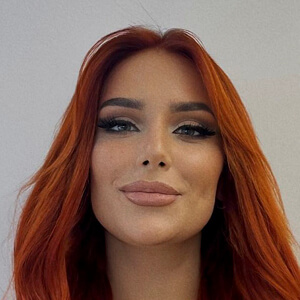 Tea Trifoni Headshot 8 of 11