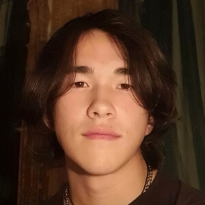 Tecoyah Wu Headshot 2 of 2