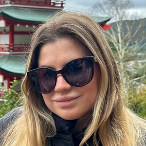 Teresa Casero Headshot 3 of 3