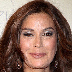 Teri Hatcher - Bio, Family, Trivia | Famous Birthdays