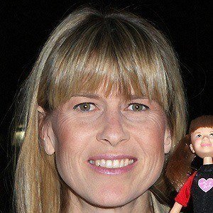 Terri Irwin - Bio, Family, Trivia | Famous Birthdays