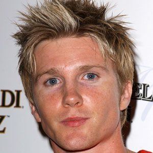 Thad Luckinbill - Bio, Family, Trivia | Famous Birthdays