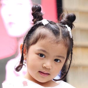 Thania Putri Onsu Headshot 4 of 6