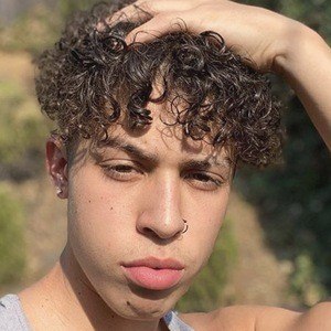 Thatzjaden Headshot 6 of 13