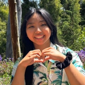 The_Weirdo_Abby Headshot 2 of 3