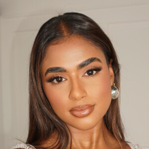 Thenuja Shanthakumar Headshot 3 of 4