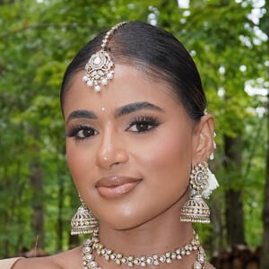 Thenuja Shanthakumar Headshot 4 of 4