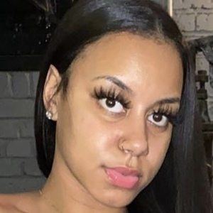 theomgjackiee Headshot 7 of 10