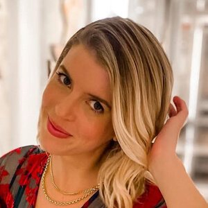 Theresa Rowley Headshot 4 of 7