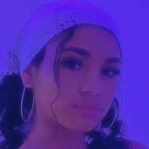 Theychaseizzy - Age, Family, Bio | Famous Birthdays