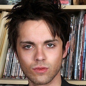 Thomas Dekker Headshot 5 of 10