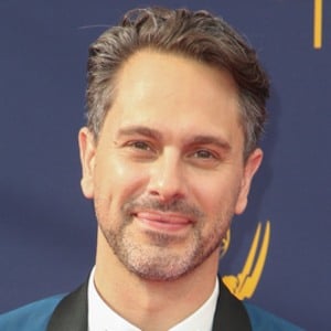 Thomas Sadoski Headshot 4 of 10