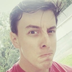 Thomas Sanders at age 28