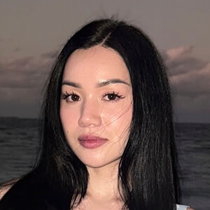 Thuy Lam Headshot 6 of 6